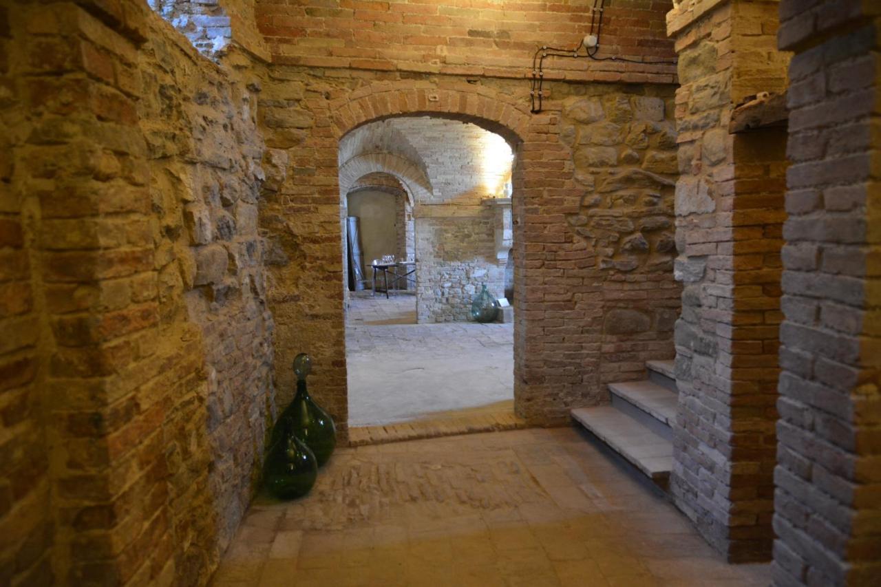 Castello Di Ramazzano - Tenute Aliani Perugia Zewnętrze zdjęcie