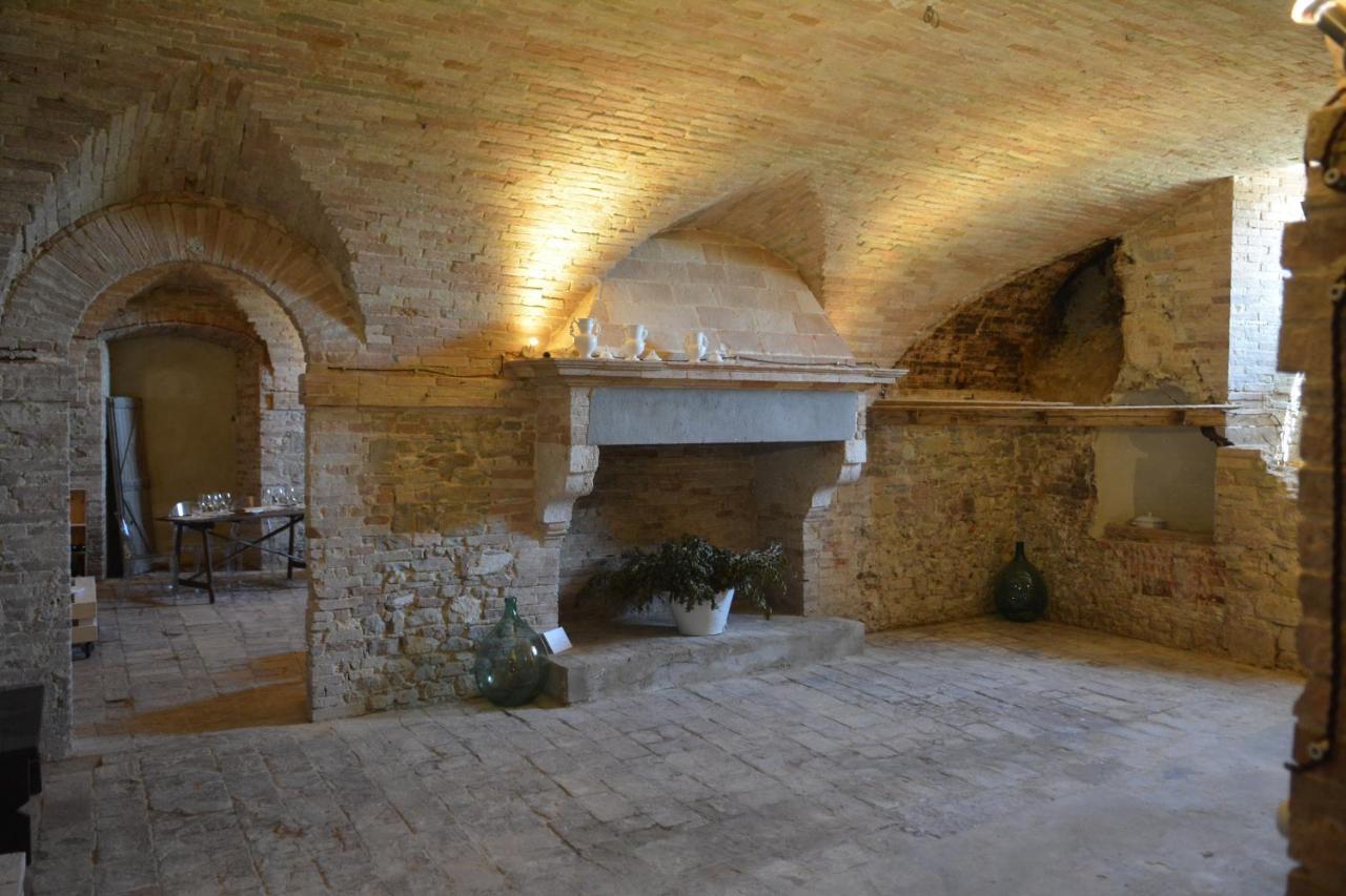 Castello Di Ramazzano - Tenute Aliani Perugia Zewnętrze zdjęcie